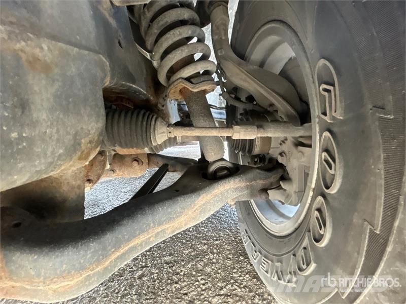 Ford F-150 XLT 4x4 Crew Cab Pickup 其他