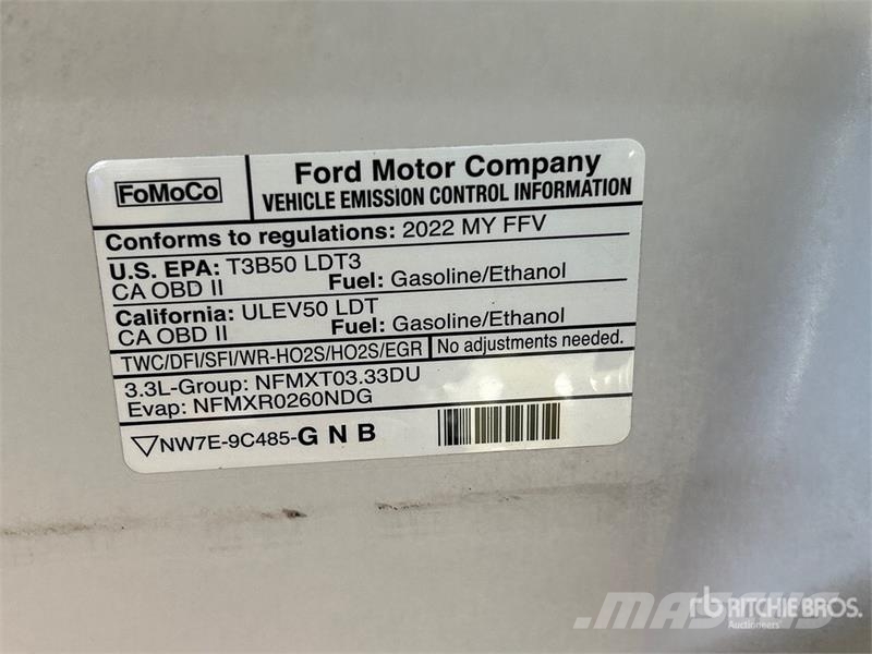 Ford F-150 XLT 4x4 Crew Cab Pickup Kita