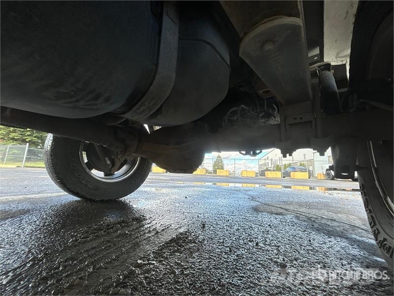 Ford F-150 XLT 4x4 Crew Cab Pickup 其他