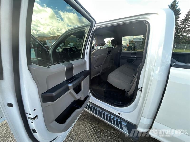 Ford F-150 XLT 4x4 Crew Cab Pickup 其他