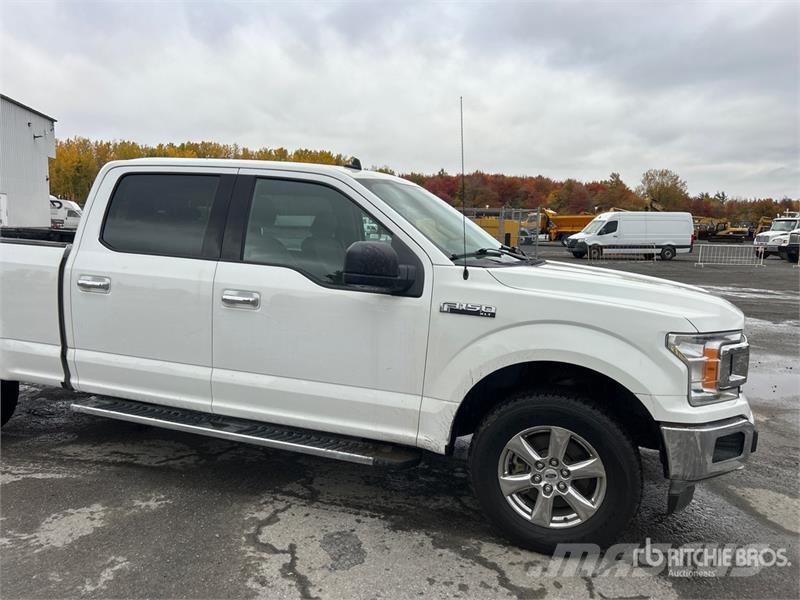 Ford F-150 XLT 4x4 Crew Cab Pickup Ostalo