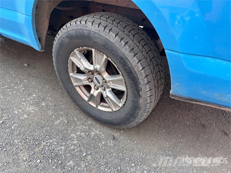 Ford F-150 XLT 4x4 Crew Cab Pickup Drugi