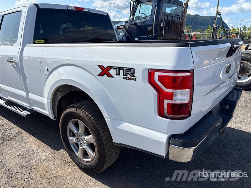 Ford F-150 XLT 4x4 Crew Cab Pickup Muu