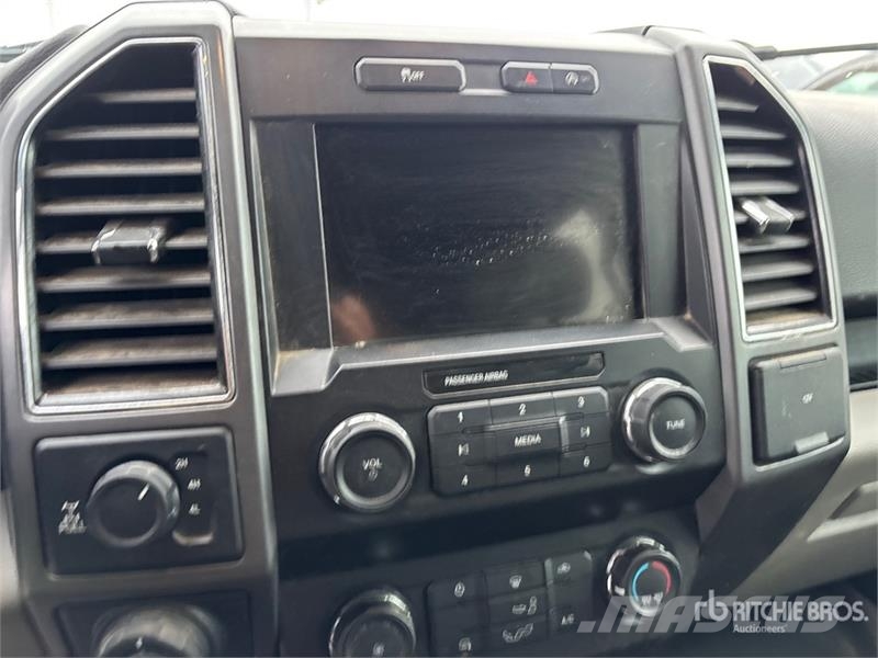 Ford F-150 XLT 4x4 Crew Cab Pickup Ostalo