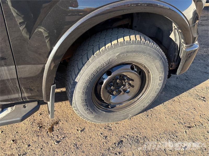 Ford F-150 XLT 4x4 Crew Cab Pickup Ostalo