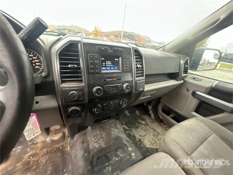Ford F-150 XLT 4x4 Crew Cab Pickup Drugi