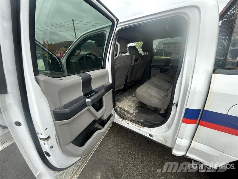 Ford F-150 XLT 4x4 Crew Cab Pickup Drugi
