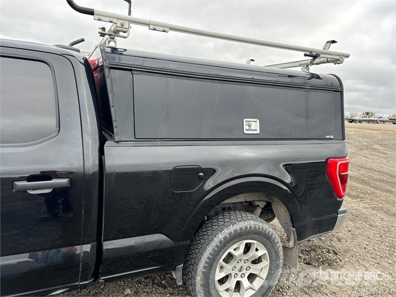 Ford F-150 XLT 4x4 Crew Cab Pickup Other