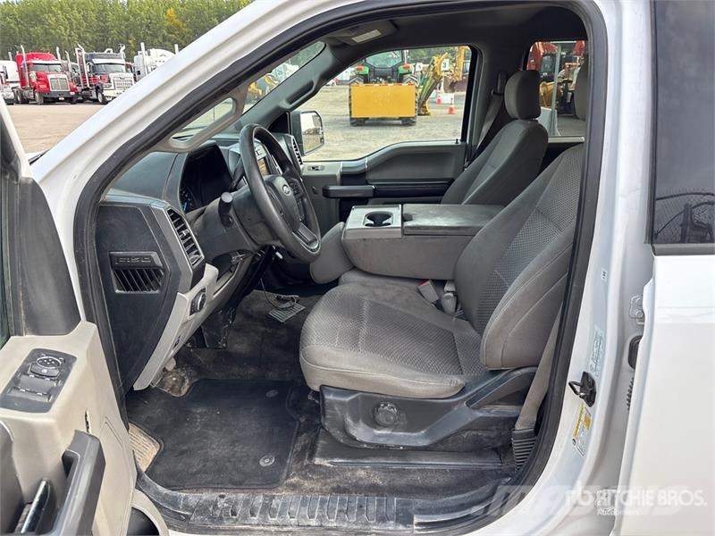 Ford F-150 XLT 4x4 Crew Cab Pickup 其他