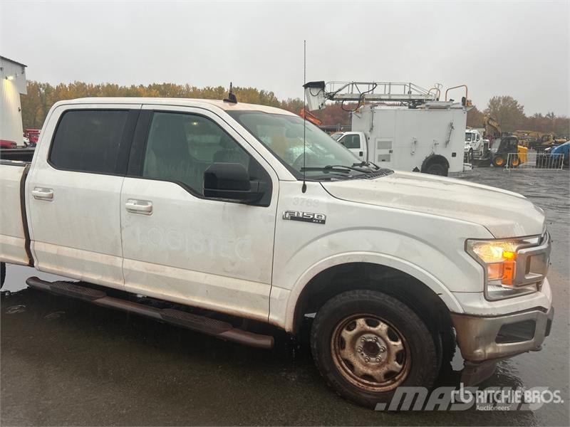 Ford F-150 XLT 4x4 Crew Cab Pickup (Inoperable) Ostalo