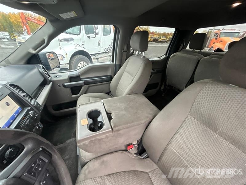 Ford F-150 XLT 4x4 Crew Cab Pickup Ostalo