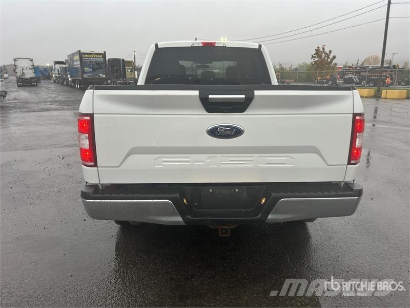 Ford F-150 XLT 4x4 Crew Cab Pickup Andre varebiler
