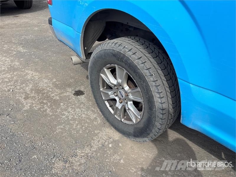 Ford F-150 XLT 4x4 Crew Cab Pickup Drugi