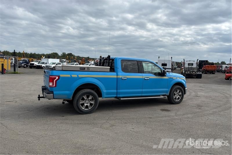 Ford F-150 XLT 4x4 Crew Cab Pickup Drugi