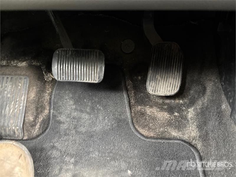 Ford F-150 XLT 4x4 Crew Cab Pickup Drugi