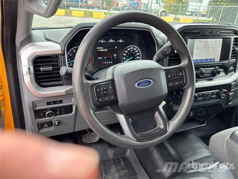 Ford F-150 XLT 4x4 Crew Cab Pickup Autre fourgon / utilitaire