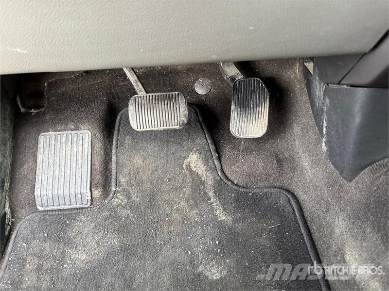 Ford F-150 XLT 4x4 Crew Cab Pickup 其他
