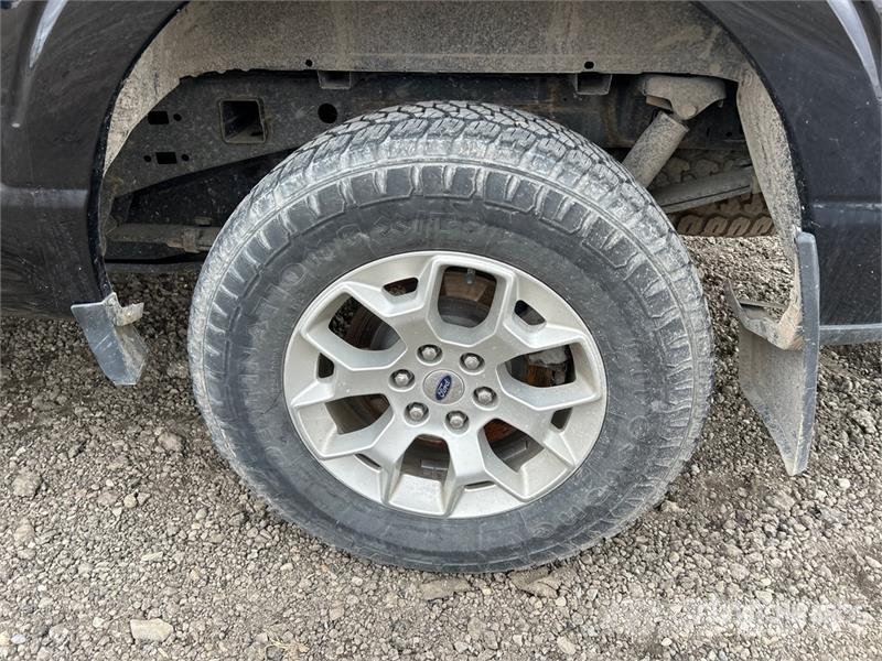 Ford F-150 XLT 4x4 Crew Cab Pickup Other