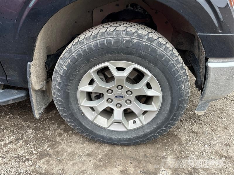 Ford F-150 XLT 4x4 Crew Cab Pickup Other