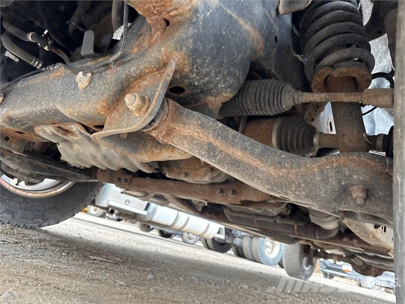 Ford F-150 XLT 4x4 Crew Cab Pickup Drugi