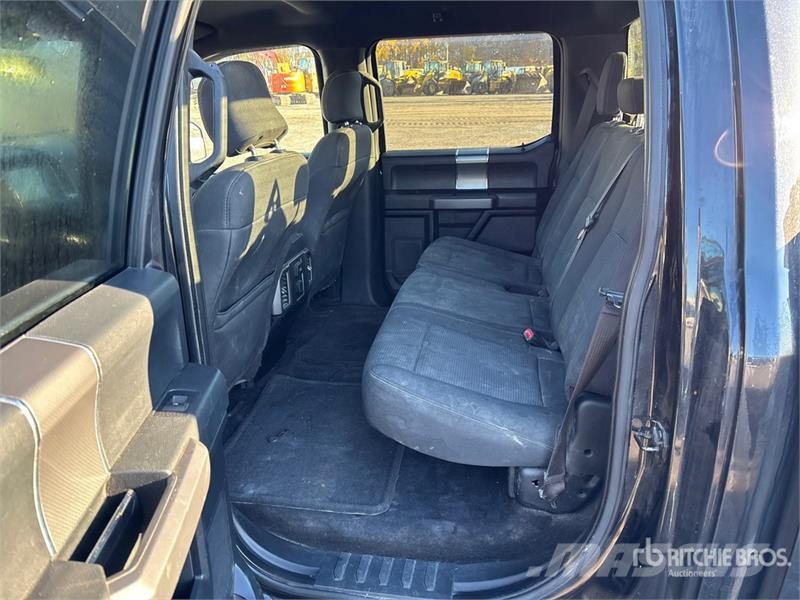 Ford F-150 XLT 4x4 Crew Cab Pickup Ostalo