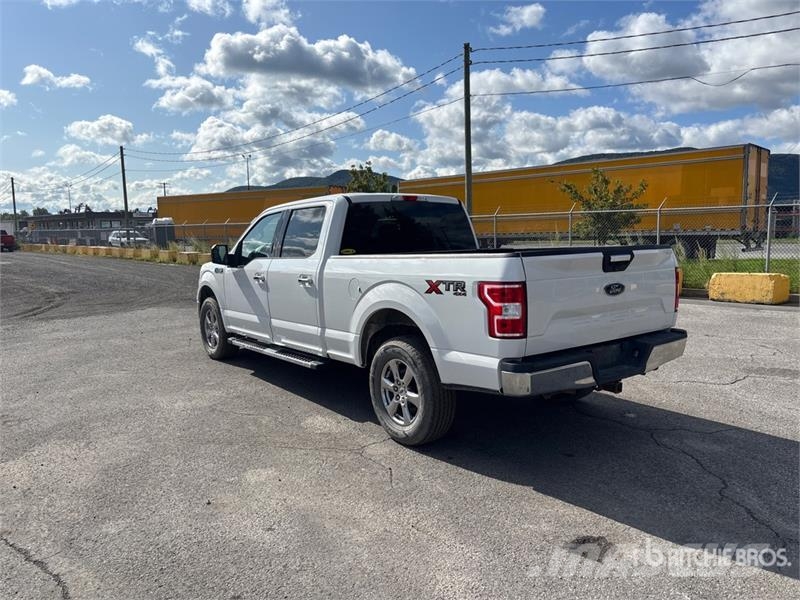 Ford F-150 XLT 4x4 Crew Cab Pickup Muu