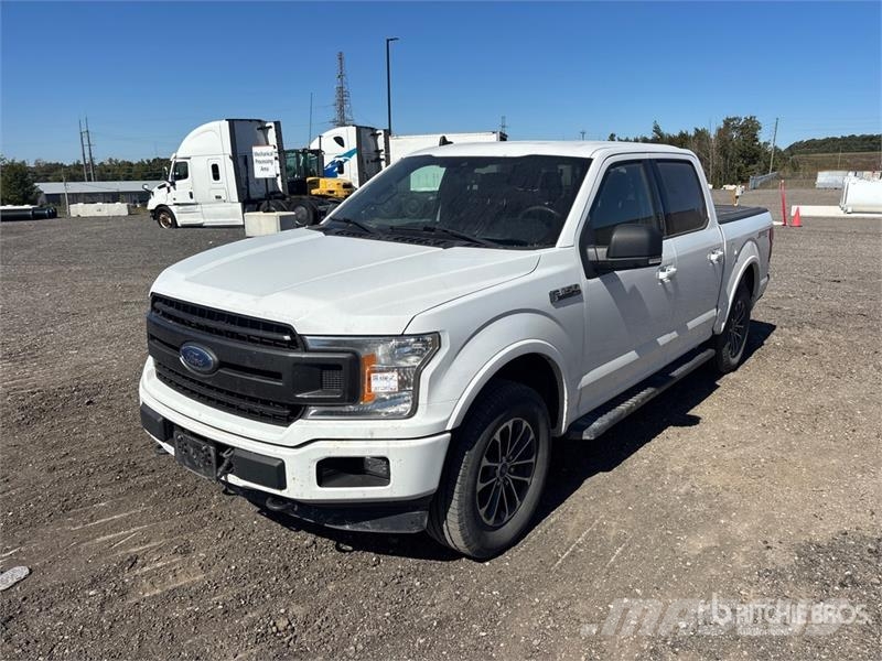 Ford F-150 XLT 4x4 Crew Cab Pickup 其他