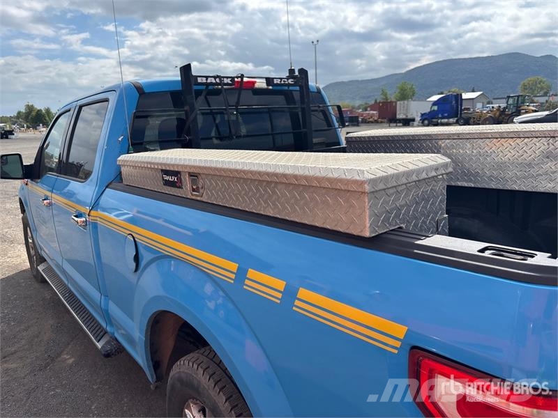 Ford F-150 XLT 4x4 Crew Cab Pickup Drugi