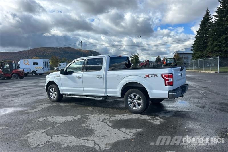 Ford F-150 XLT 4x4 Crew Cab Pickup 其他