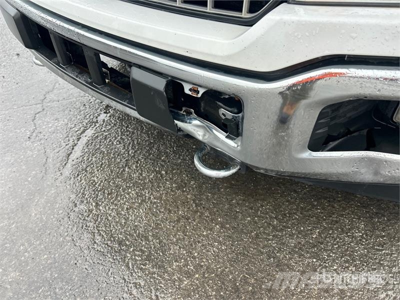 Ford F-150 XLT 4x4 Crew Cab Pickup 其他