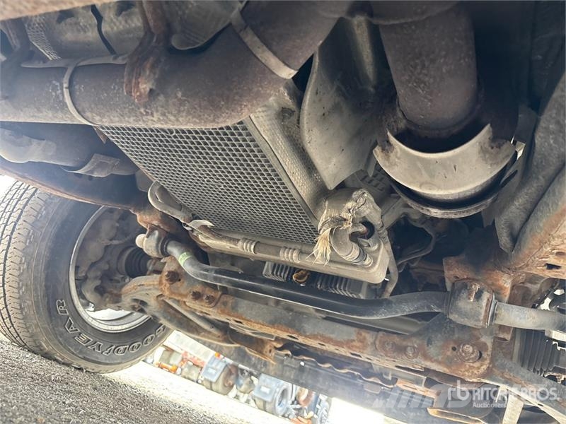 Ford F-150 XLT 4x4 Crew Cab Pickup Muu