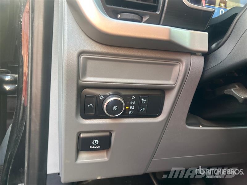Ford F-150 XLT 4x4 Crew Cab Pickup Other