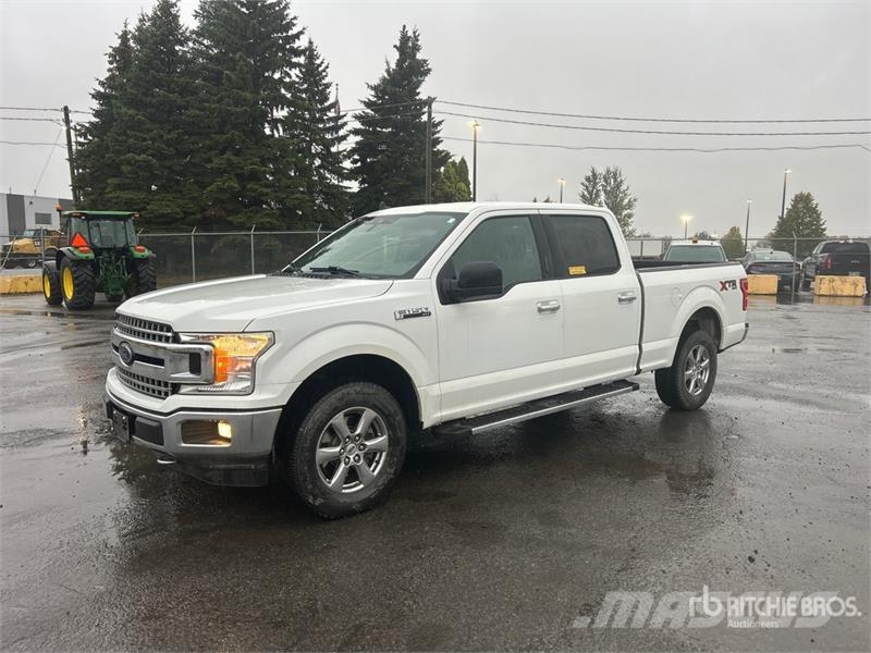 Ford F-150 XLT 4x4 Crew Cab Pickup Andre varebiler