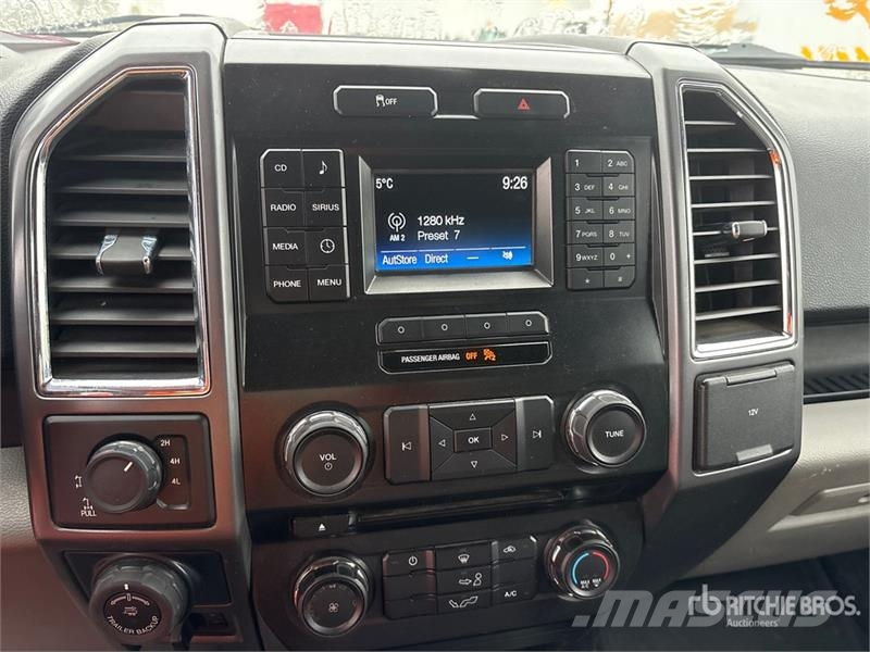 Ford F-150 XLT 4x4 Crew Cab Pickup 其他