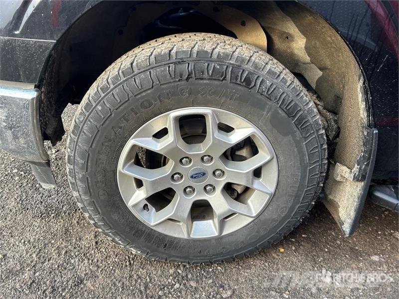 Ford F-150 XLT 4x4 Crew Cab Pickup Other