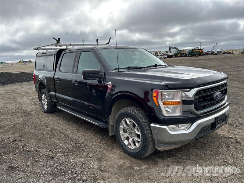 Ford F-150 XLT 4x4 Crew Cab Pickup Other