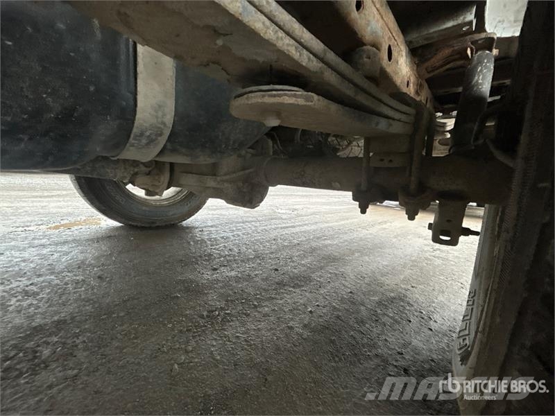 Ford F-150 XLT 4x4 Crew Cab Pickup 其他