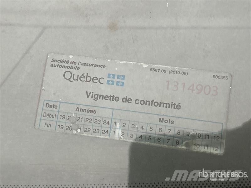 Ford F-150 XLT 4x4 Crew Cab Pickup (Inoperable) Ostalo