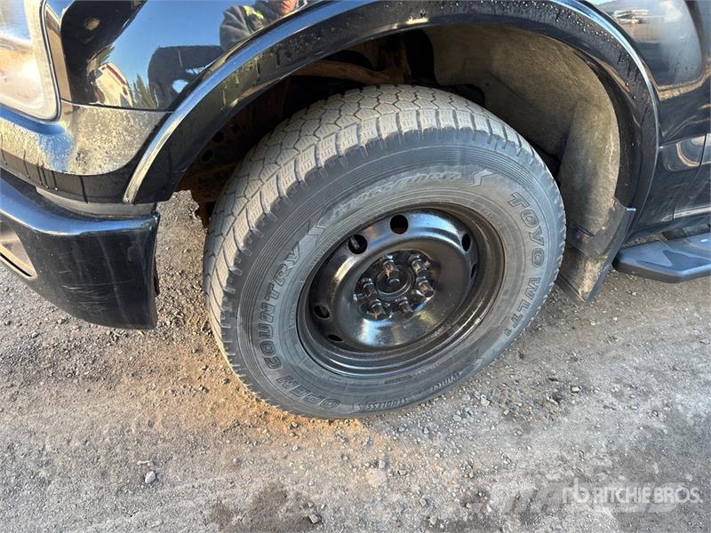 Ford F-150 XLT 4x4 Crew Cab Pickup Ostalo