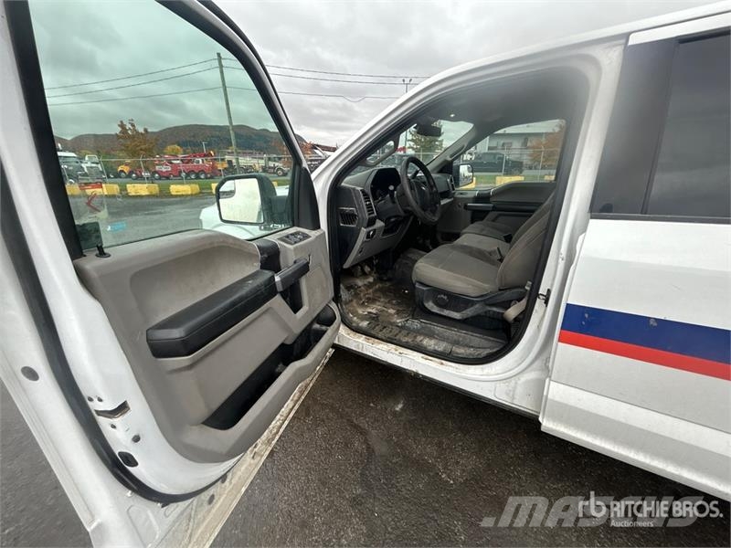 Ford F-150 XLT 4x4 Crew Cab Pickup Drugi