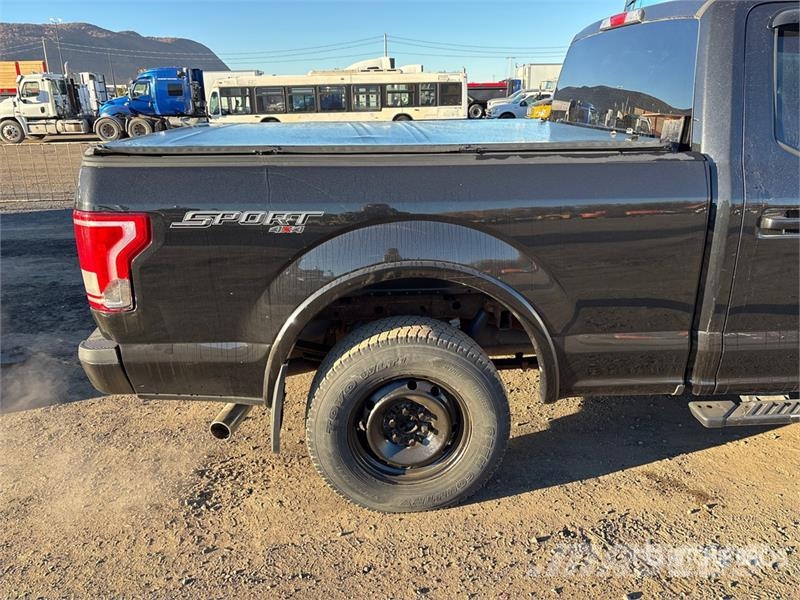 Ford F-150 XLT 4x4 Crew Cab Pickup Ostalo