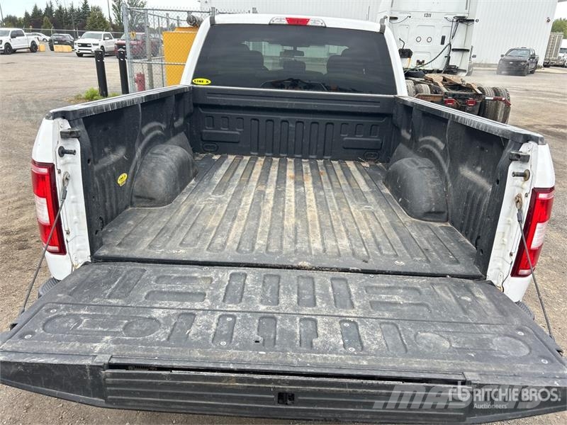 Ford F-150 XLT 4x4 Crew Cab Pickup Drugi