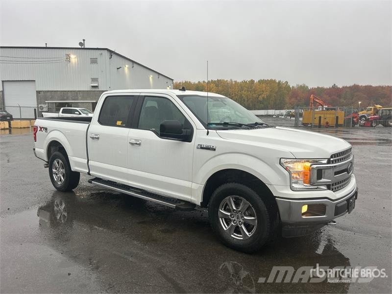 Ford F-150 XLT 4x4 Crew Cab Pickup Andre varebiler