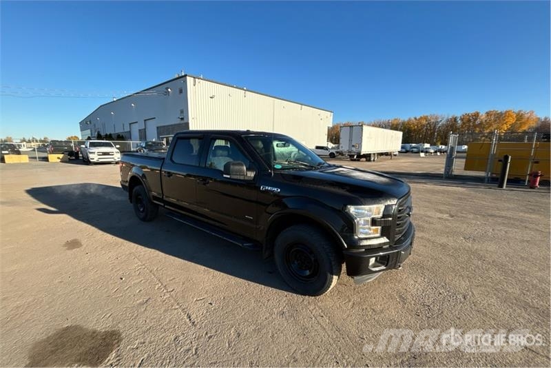 Ford F-150 XLT 4x4 Crew Cab Pickup Ostalo