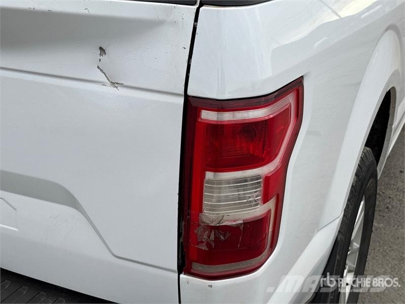 Ford F-150 XLT 4x4 Extended Cab Pickup أخرى