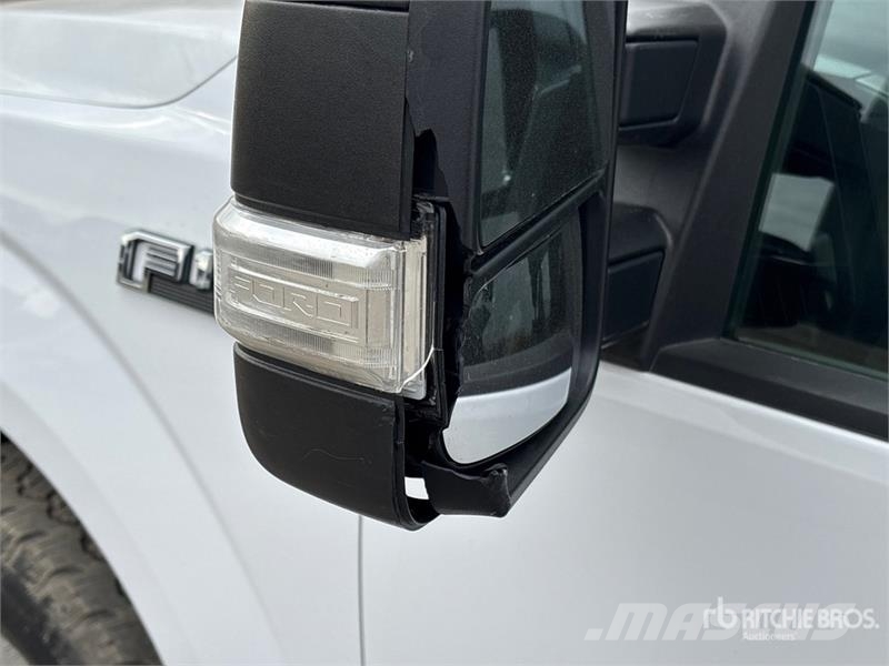 Ford F-150 XLT 4x4 Extended Cab Pickup أخرى