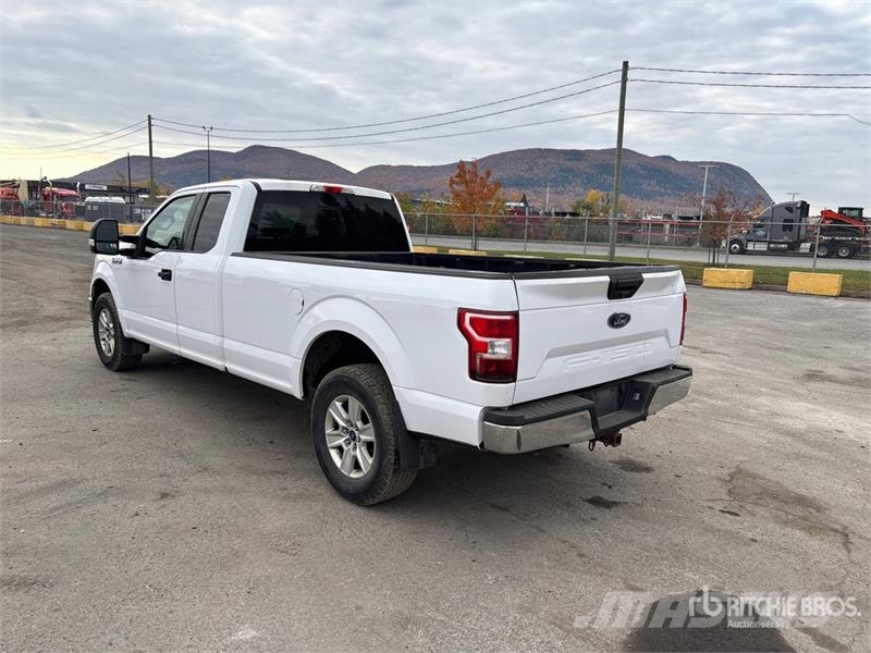 Ford F-150 XLT 4x4 Extended Cab Pickup أخرى