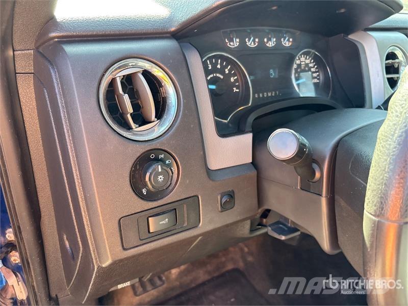 Ford F-150 XLT 4x4 Extended Cab Pickup Ostalo