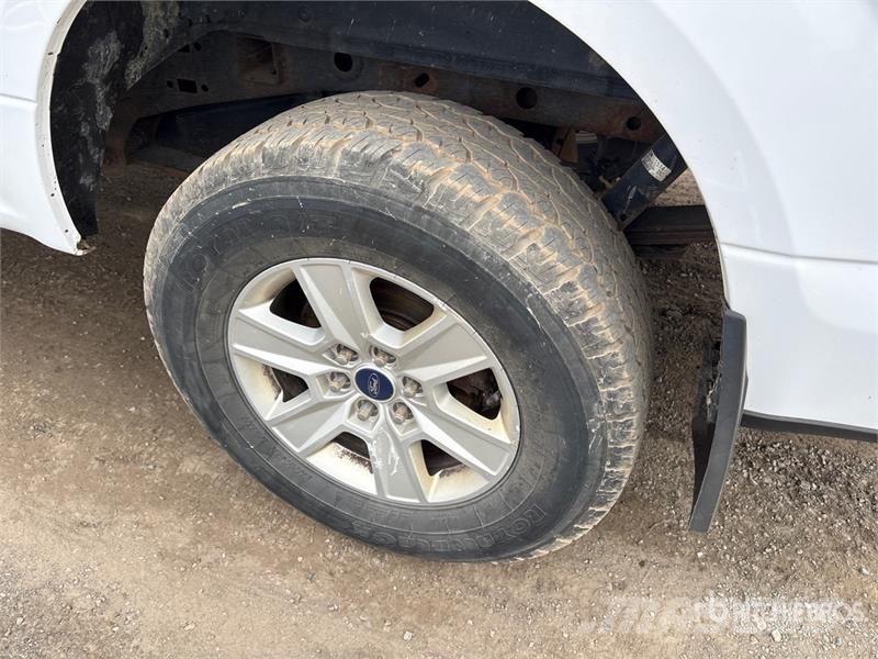 Ford F-150 XLT 4x4 Extended Cab Pickup أخرى