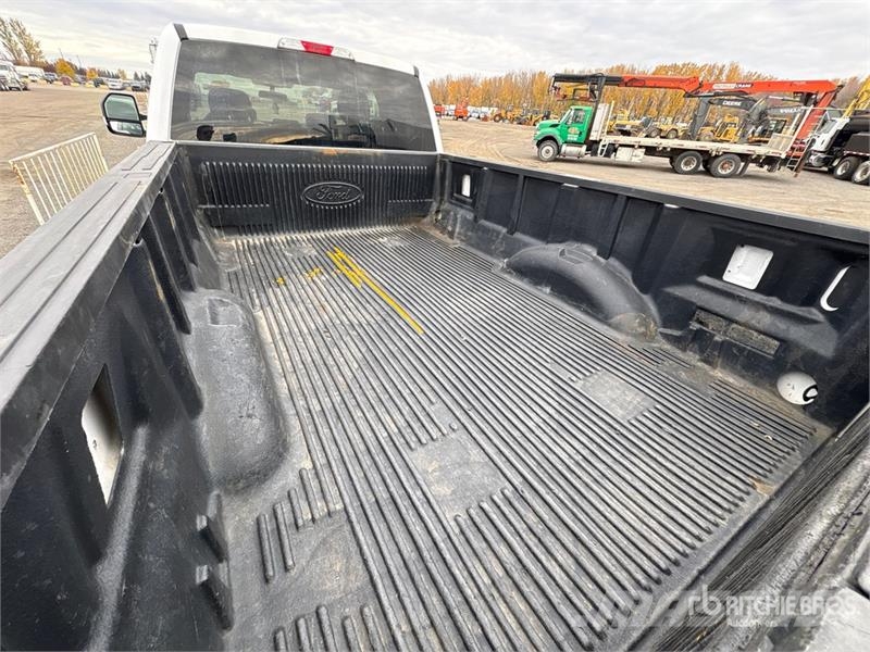 Ford F-150 XLT 4x4 Extended Cab Pickup أخرى